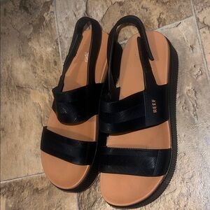 Reef Women's Black and Tan sandals - water vista higher